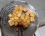 Foto langkah ke 2 dari resep Sambel Goreng Udang Tahu.