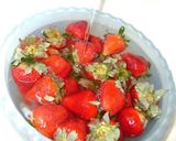 Foto del paso 2 de la receta: Helado de frutilla al agua o cremoso, muy sanos