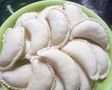 Foto langkah ke 12 dari resep Pastel Isi Bihun & Sambal Kacang (+ tutorial memilin pastel).