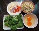 Foto langkah ke 1 dari resep 39. Tumis Tauge,Telor & Pakcoy.