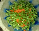 Foto langkah ke 1 dari resep Tumis Buncis,Wortel dain suwir Ayam (Kids Friendly).