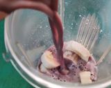 A picture of step 1 of Chocolate Banana thick smoothie.