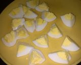 A picture of step 1 of Egg Masala.