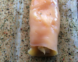 Foto del paso 2 de la receta: Pechuga rellena en crema de chile poblano