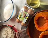 Foto del paso 1 de la receta: Coca de calabaza 🎃 contenta