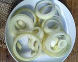 Foto langkah ke 1 dari resep Onion Ring Balado.