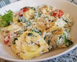 Foto del paso 13 de la receta Tortellinis en salsa con tomate y espinacas