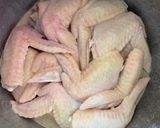 รูปขั้นตอนการทำที่ 3 ของ ปีกไก่ทอดเกลือ กรอบนอกนุ่มใน