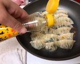 A picture of step 6 of Easy No-Knead Gyoza.