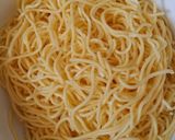 Hình bước làm 4 của món Mì ý phiên bản mì trứng