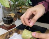 Gambar langkah 5 resipi Kuih lopes.