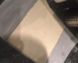 Foto del paso 3 de la receta: Coca de mollitas de hojaldre y chocolate (Receta alicantina)