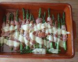 Foto del paso 5 de la receta: Espárragos verdes con bacon y queso fundido 🥓🧀