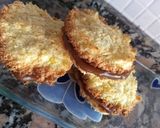 Foto del paso 6 de la receta: Alfajores de coco y dulce de leche