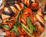 Hình bước làm 4 của món Gà nướng mật ong 🍗 🫑 🍯