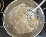 A picture of step 2 of Panjiri (Bhog prasadam).