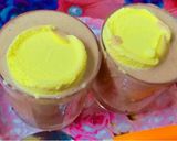 A picture of step 2 of Chikoo milkshake with butterscotch ice cream.