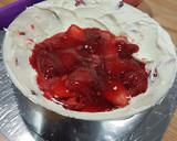Foto del paso 9 de la receta: Tarta Fraisier con migas de chocolate!!! (mi versión)