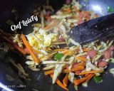 Foto del paso 7 de la receta: Repollo salteado con huevo y salchichas... LuisFy