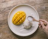 Foto langkah ke 4 dari resep Mango Sticky Rice.
