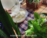 Gambar langkah 6 resipi Turkish yogurt cake.