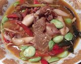 Foto langkah ke 3 dari resep Tumis cumi &ikan asin jambal.