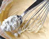 Une image de l'étape 1 de Gâteau soufflé à la ricotta et pomme.