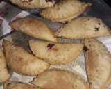 गुड़ मेवा की गुजिया (gur Meva ki gujiya recipe in Hindi) रेसिपी चरण 11 फोटो