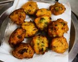 मिक्स वेज मूंग दाल पकौड़ा (mix veg moong dal pakoda recipe in Hindi) रेसिपी चरण 5 फोटो