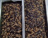 Foto langkah ke 7 dari resep Bolu Coklat Panggang.