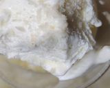 A picture of step 5 of Mango shake with icecream.