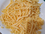Mini tartas de queso, panceta y verdeo