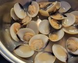 Foto del paso 2 de la receta: Zarzuela de rape con almejas y langostinos