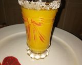 A picture of step 2 of Mango juice.