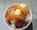 Foto langkah ke 10 dari resep Vanilla custard cream donuts.