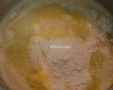 Foto langkah ke 2 dari resep Sus/Soes Kering Keju (tanpa mixer, 2 telur, Renyah Tanpa Baking Powder).