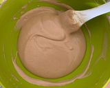 Foto langkah ke 5 dari resep Chocolate Swiss Roll Cake.