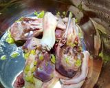 Hình bước làm 1 của món Canh cải chua nấu cổ cánh ngan