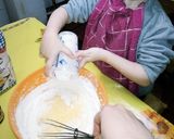 Foto del paso 5 de la receta: Bizcochuelo de manzana fácil 🍎