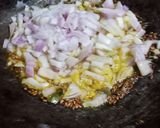 A picture of step 5 of Maharashtrian Kanda Poha.
