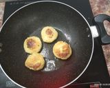 A picture of step 4 of Cheese  Noodles  Cutlet.