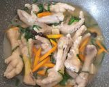Foto langkah ke 4 dari resep Mie Siram Ceker Ayam.