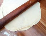 A picture of step 9 of Garlic Soft Layered Chapati.