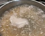 Foto del passaggio 2 della ricetta Spaghettoni con stracchino, speck e noci