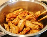 Hình bước làm 2 của món Sườn Sụn Kho Tàu