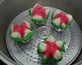 Foto langkah ke 7 dari resep Bolu Kukus Semangka Mekrok No BP & Soda Praktis Kocok All In 1.