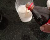 कोलकाता की फेमस दूध कोला ड्रिंक (Kolkata ki famous doodh cola drink recipe in Hindi) रेसिपी चरण 4 फोटो