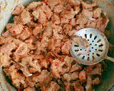 A picture of step 2 of Sauced beef.