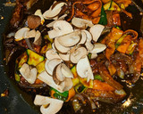 Foto del paso 6 de la receta: Espaguetis con Guanciale y verduras