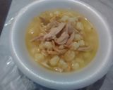 Foto del paso 3 de la receta: Pozole blanco de pollo